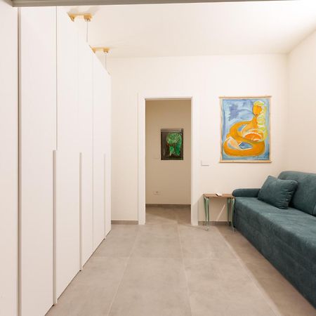 Spacious Apartments - 1,4Km From Corso Buenos Aires ミラノ エクステリア 写真