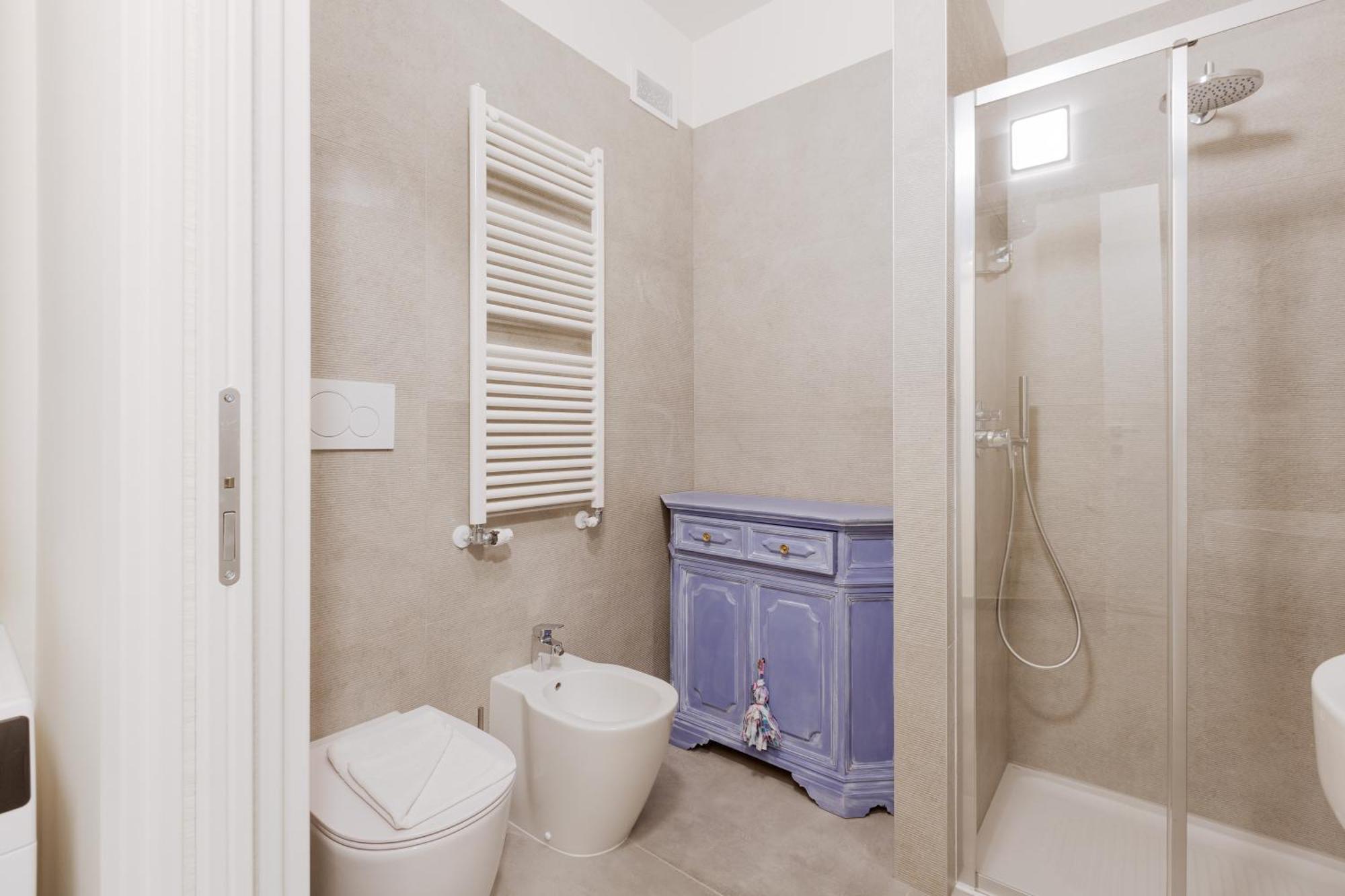 Spacious Apartments - 1,4Km From Corso Buenos Aires ミラノ エクステリア 写真
